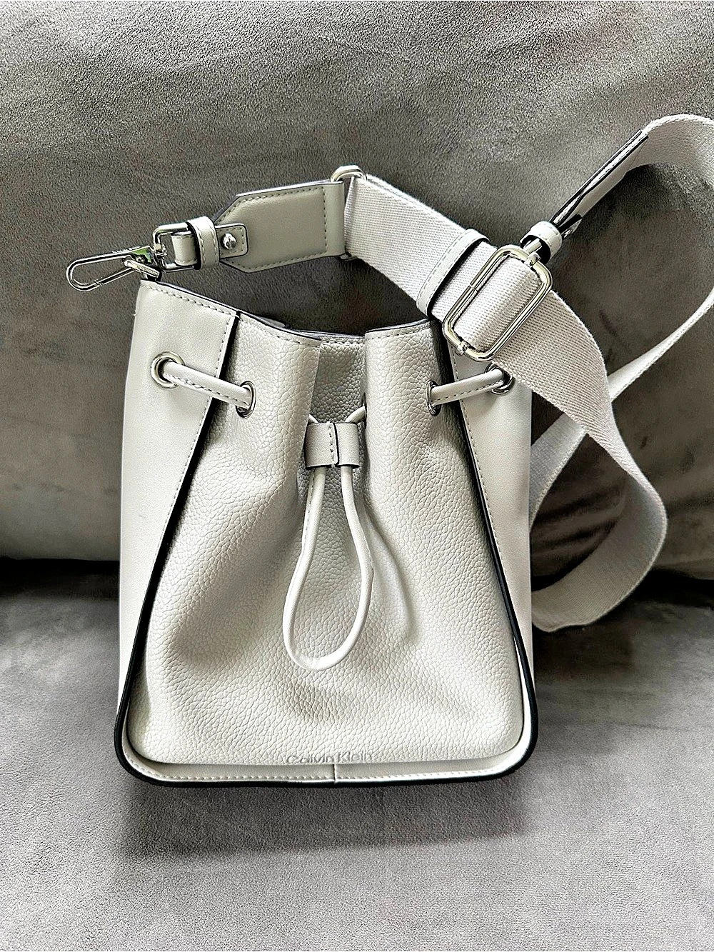 Calvin Klein Gabrianna Bucket Bag White Shoulder Bag